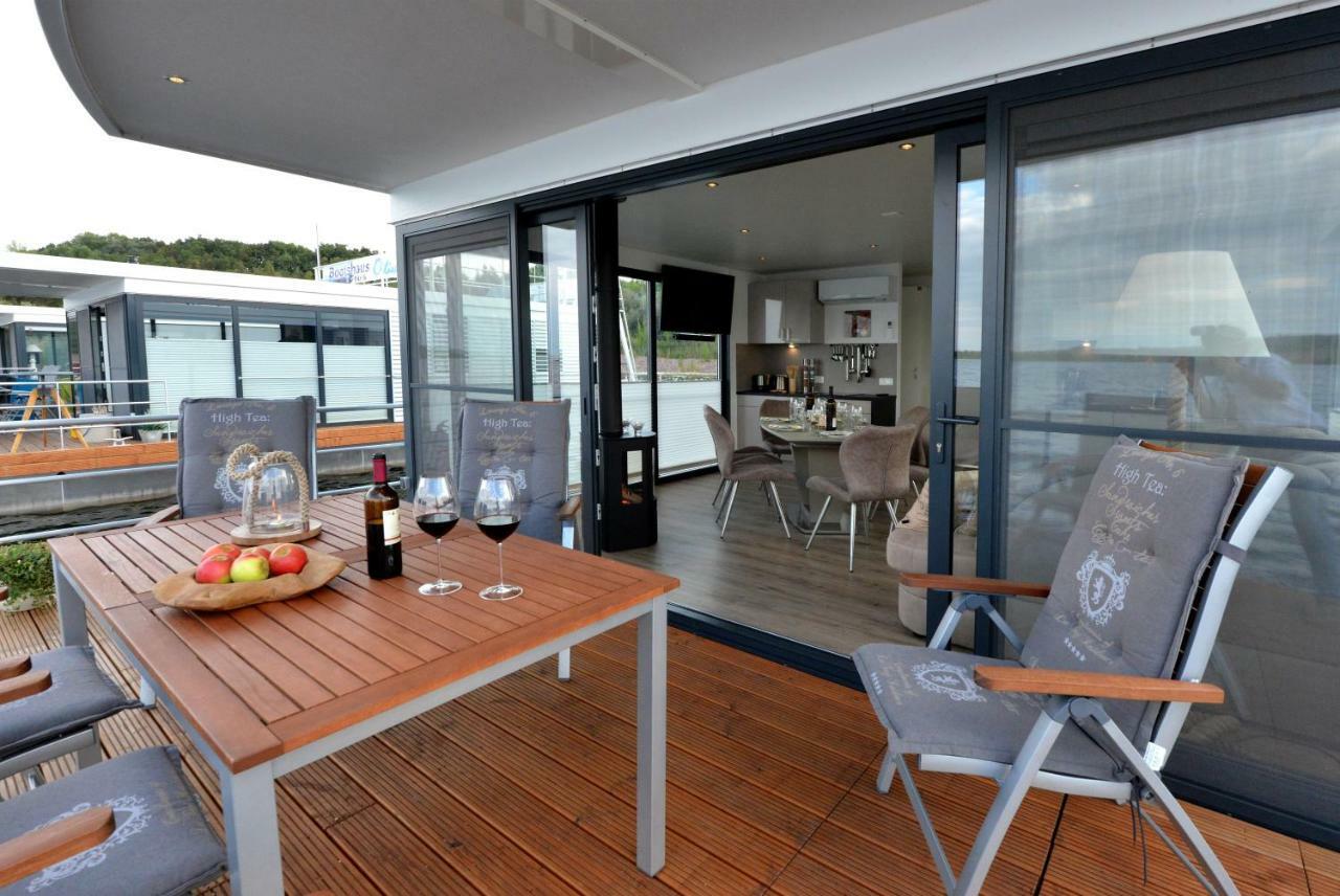 Hausboot No. 5 "Treibholz" Villa Mucheln Exteriör bild